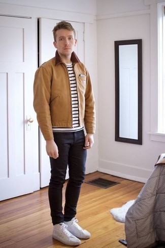 Какие высокие кеды носить с светло-коричневой курткой харрингтон