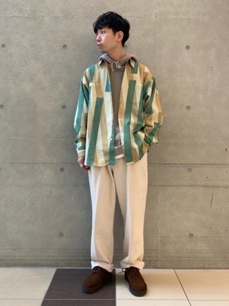 Какие ботинки дезерты носить с светло-коричневым худи