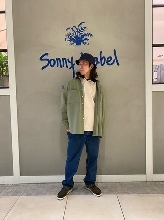 Какие ботинки дезерты носить с светло-коричневым худи