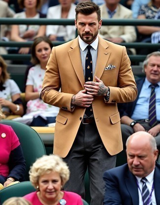 С чем носить светло-коричневую куртку мужчине