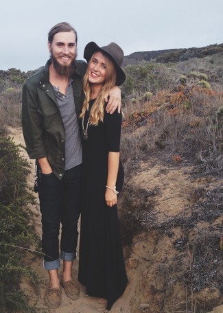 С чем носить светло-коричневые кожаные топсайдеры