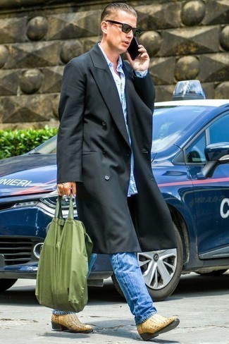 С чем носить светло-коричневые кожаные ботинки мужчине