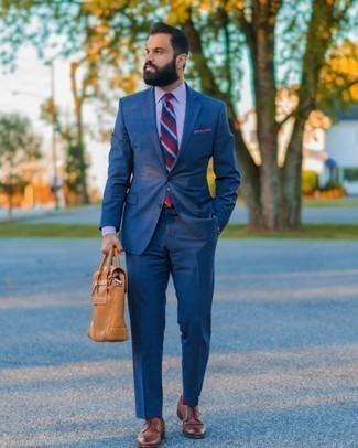 С чем носить светло-коричневый кожаный портфель