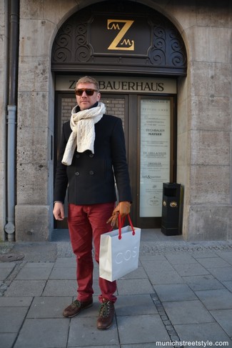 С чем носить светло-коричневые кожаные перчатки мужчине