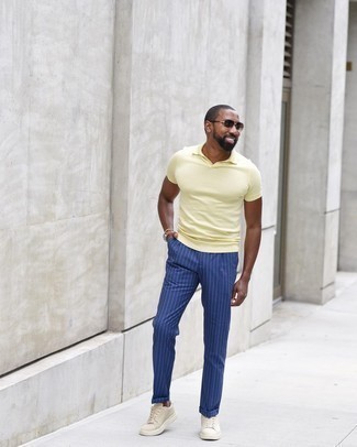 С чем носить светло-коричневые кожаные кеды мужчине