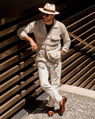 С чем носить светло-коричневые льняные брюки мужчине