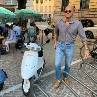 С чем носить светло-коричневые лоферы мужчине