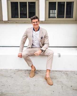 Какие костюмы носить с светло-коричневыми лоферами