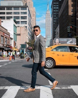 С чем носить светло-коричневые монки