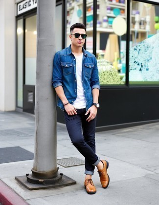 С чем носить светло-коричневые оксфорды