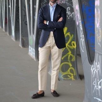 С чем носить светло-коричневый нагрудный платок