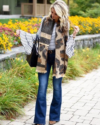 Какие джинсы носить с светло-коричневыми туфлями