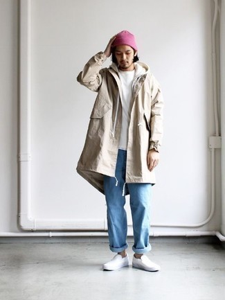 Какой худи носить с светло-коричневым дождевиком мужчине