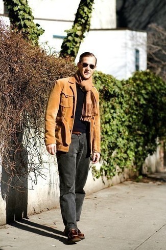 С чем носить светло-коричневый шарф мужчине