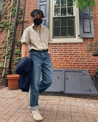 С чем носить светло-коричневую рубашку мужчине