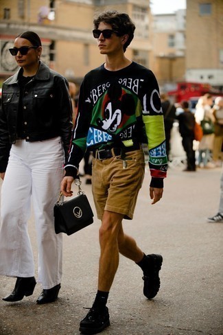 С чем носить светло-коричневые шорты мужчине