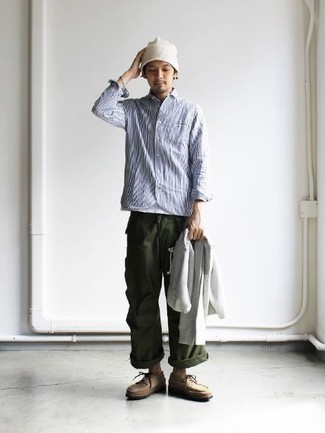 С чем носить светло-коричневые замшевые туфли дерби