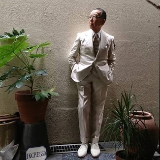 Какие броги носить с светло-коричневым костюмом