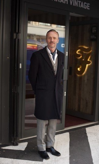 Какие оксфорды носить с светло-коричневым костюмом