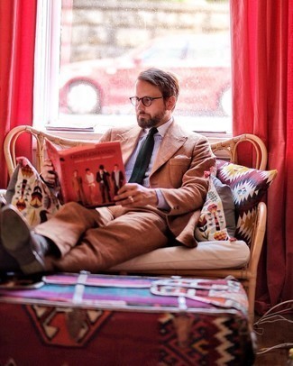 Какие оксфорды носить с светло-коричневым костюмом