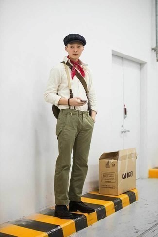 С чем носить светло-коричневые подтяжки