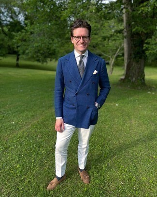 С чем носить светло-коричневые лоферы с кисточками