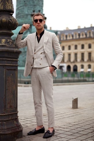 С чем носить светло-коричневый костюм-тройку