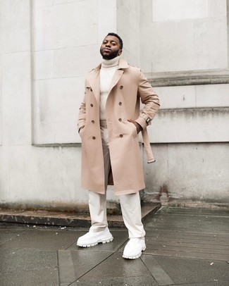 Какие водолазки носить с светло-коричневым плащом мужчине