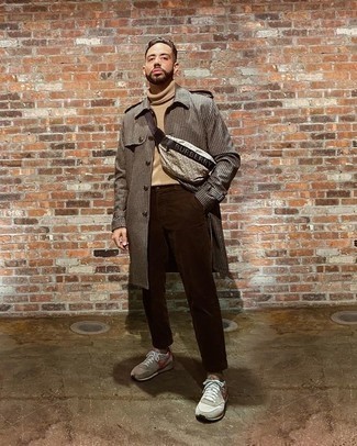 Какие плащи носить с светло-коричневой водолазкой мужчине