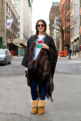 С чем носить светло-коричневые угги