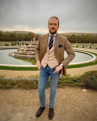 Какие пиджаки носить с светло-коричневым жилетом