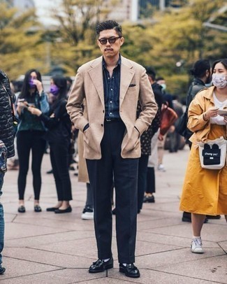 С чем носить светло-коричневый шерстяной пиджак мужчине