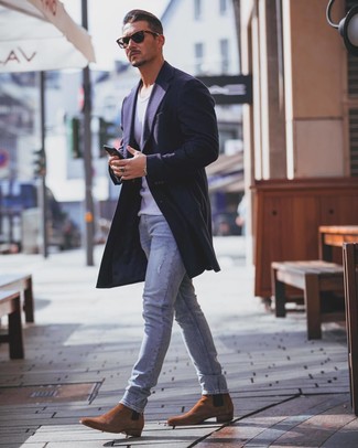 Как носить майку с длинным пальто