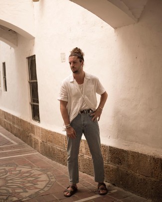 Как носить майку с сандалиями мужчине