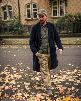 С чем носить темно-бирюзовые кроссовки мужчине