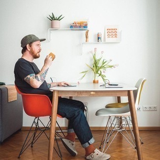 С чем носить темно-бирюзовую бейсболку мужчине