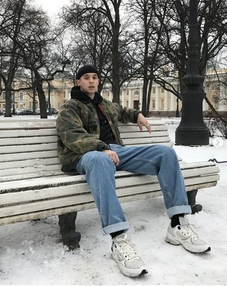 Какие кроссовки носить с темно-бирюзовым бомбером мужчине