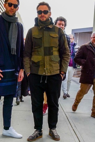 С чем носить темно-бирюзовый шарф в клетку мужчине