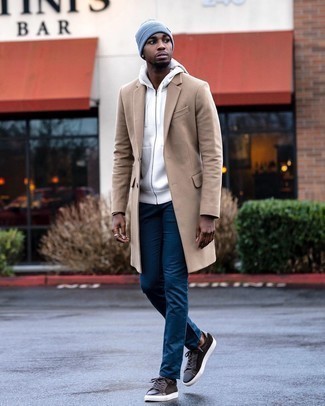 С чем носить темно-бирюзовые брюки чинос