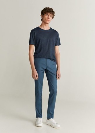 С чем носить темно-бирюзовые брюки чинос