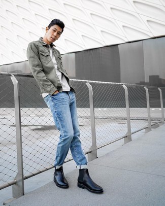 С чем носить темно-бирюзовую джинсовую рубашку мужчине