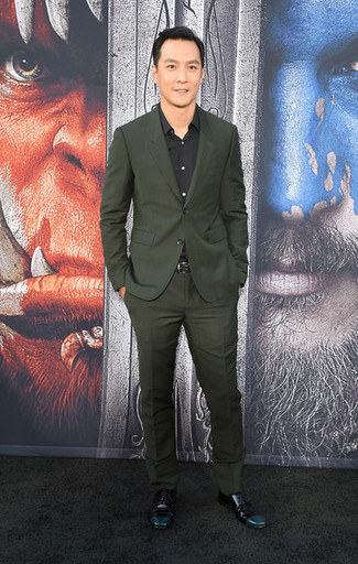 С чем носить темно-бирюзовые туфли дерби