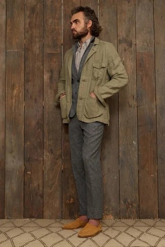 Какие костюмы носить с темно-бирюзовой полевой курткой