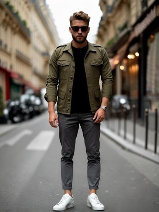 С чем носить темно-бирюзовую куртку мужчине