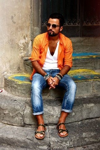 С чем носить темно-бирюзовые кожаные сандалии мужчине