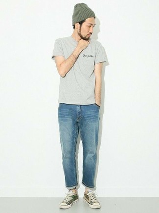 С чем носить темно-бирюзовые низкие кеды мужчине