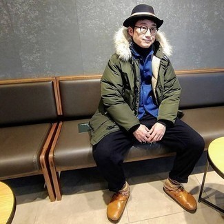 С чем носить темно-бирюзовую парку мужчине