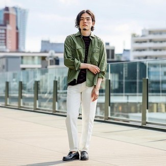 С чем носить темно-бирюзовую рубашку мужчине