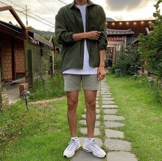 С чем носить темно-бирюзовую рубашку мужчине