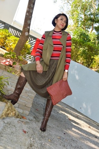 С чем носить темно-бирюзовое пальто без рукавов